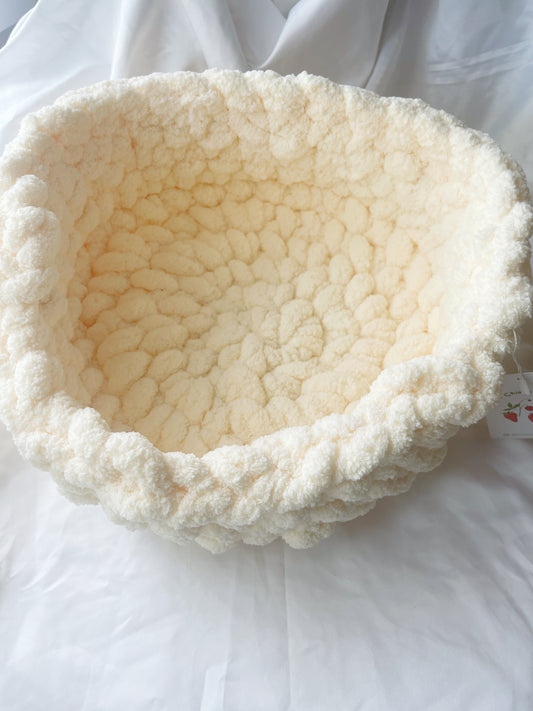 Chunky Crochet Cat Bed